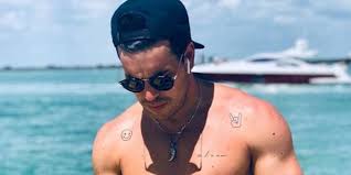 Mario alberto casas sierra (born 12 june 1986) is a spanish actor. Mario Casas Publica Una Foto De Pequeno Con Su Padre Y Sus Fans No Dan Credito A Sus Ojos