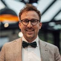 Alex Schuessler's Instagram, Twitter & Facebook