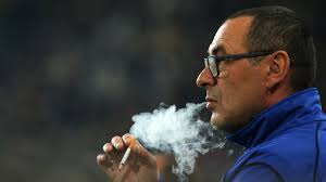 Löw gilt als genussraucher, der sich zu einem glas wein oder einem espresso auch mal eine zigarette gönnt. Juventus Trainer Maurizio Sarri Verrat So Viele Zigaretten Rauche Ich Pro Tag Goal Com