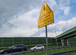 Prace na autostradzie a1 potrwają jeszcze dwa lata, ale jeśli kierowcy nie zaczną stosować się do ograniczeń prędkości, odcinkowy pomiar prędkości pojawi się jeszcze w. Od Stycznia 150 Tys Mandatow Za Odcinkowy Pomiar Predkosci Kierowcy Nie Rozumieja Na Czym Polega