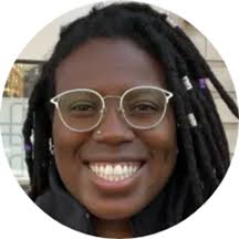 Shannon Pringle's Instagram, Twitter & Facebook