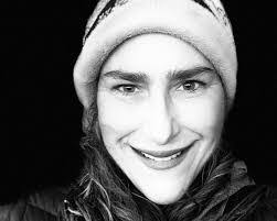 Kelly Leverett's Instagram, Twitter & Facebook