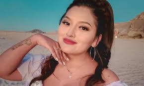 Lisseth Lopez's Instagram, Twitter & Facebook