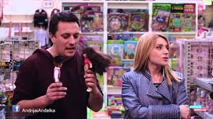 Kad dodje snajka na upoznavanje snajce fudbalerka.mp3. Andrija I Andjelka Ko Je Ko U Svetu Igracaka Youtube