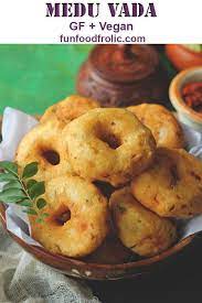 Medu Vada Recipe Step By Step Video Fun Food Frolic Recipe Medu Vada Recipe Indian Food Recipes Vegetarian Indian Breakfast