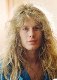 Great pics ! ♥️🤟♥️ Philips girls Sarah and Kathleen celebrate their Dads  An Post Irish stamp launch today with his Grandchildren. Pictured are  Cathleen Howard-Lynott and Sarah Lynott with their mother Caroline