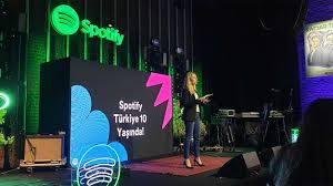 Spotify, Türkiyede son 10 yılın en çok dinlenenlerini açıkladı - MediaCat