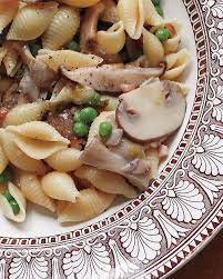 Shells With Peas And Mushrooms Recipe Recipe How To Cook Pasta Recipes Peas And Mushrooms Recipe