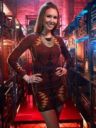 Loren allred is an american singer, songwriter, pianist and actress. Loren Allred Photos 4 Of 8 Last Fm