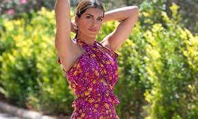 Jun 28, 2021 · η σταματίνα τσιμτσιλή έκατσε για να βγάλει μία φωτογραφία, αλλά δεν περίμενε ότι θα δεχτεί την πιο γλυκιά… επίθεση. Ht8sem P5gakzm