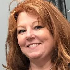 Polly Parks's Instagram, Twitter & Facebook