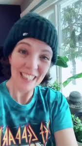 What else do you use “Hey Siri” for? #cupofsue #iphonetips #heysiri