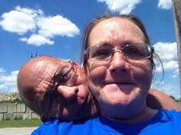 How to find senior friends for an 85-year-old grandpa?