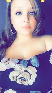 Courtney Flor Singer