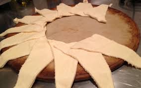 Baked Crescent Roll Taco Ring Recipe Crescent Roll Taco Ring Crescent Rolls Crescent Roll Recipes