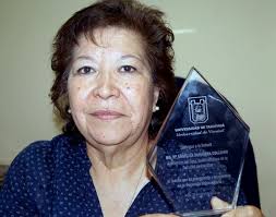 Ma. Angélica Sanhueza: “No hay que olvidarse que uno está formando  personas”