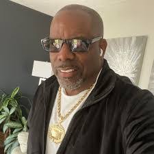 Dale Jackson's Instagram, Twitter & Facebook