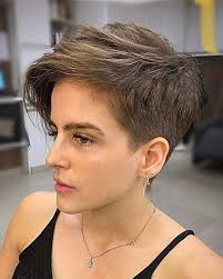 50 Short Hairstyles for Women to Shake Things Up in 2025