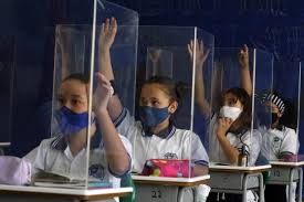 Es quizá una de las preguntas más frecuentes que se sin embargo, el regreso a clases 2021 no será como lo conocemos hasta ahora, pues las. Que Pasara Con El Retorno A Clases Presenciales En El Tercer Pico Educacion Vida Eltiempo Com