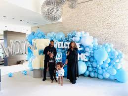 Singer ciara and nfl player russell wilson just announced their engagement in the cutest way on instagram. How Many Kids Does Ciara Have And Are They All With Her Husband Russell Wilson