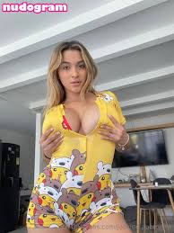 Jackie Aphrodite complete exposure - everything to the imagination