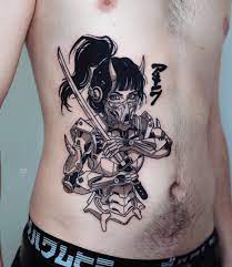 Origineller Blackwork Mix Aus Moskau Tattoo Spirit Korperkunst Tattoos Gruselige Tattoos Anime Tattoos