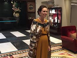 Jacinda ardern is a new zealand politician. David Crowe On Twitter New Zealand Pm Jacinda Ardern Wearing A Korowai To Dinner At Buckingham Palace Tonight Chogm18