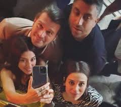 Galaya eşi başak dizer ile katılan kıvanç tatlıtuğ, tuba'yı tebrik ediyorum. Haber Kivanc Tatlitug Ve Basak Dizer Yonetmen Uluc Bayraktar In Dugunune Katildi Yatirimsiz Deneme Bonusu 2021 Yatirimsiz Bonus 2021