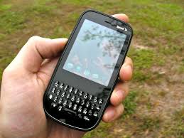 Palm Pixi Review