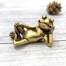 At night, the turtle's eyes shine bright and change color for a dynamic. Buy Mini Retro Lucky Brass Animal Frog Statue Desk Ornament Cute Home Office Desk Exquisite Decorative Sculpture Pocket Hand Toy At Affordable Prices Free Shipping Real Reviews With Photos Joom