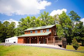 Rustic Country Weddings Real Country Wedding Receptions And Photos Rustic Barn Wedding Farmhouse Wedding Rustic Wedding