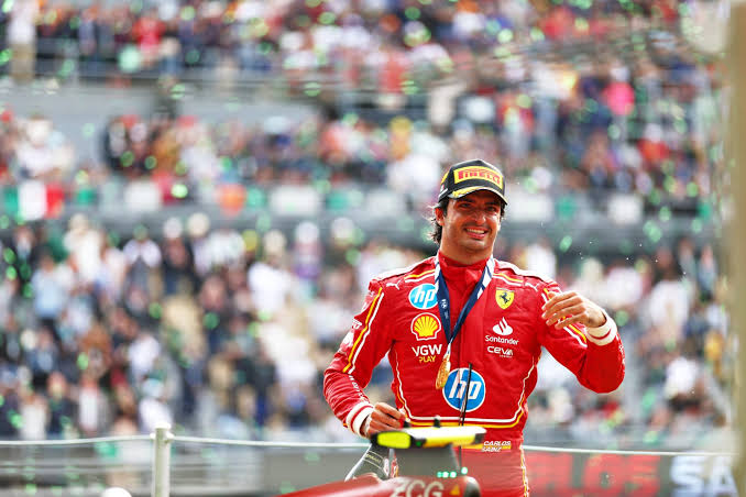 Carlos Sainz could not believe the data Ferrari once showed him before  turning down Daniel Ricciardo