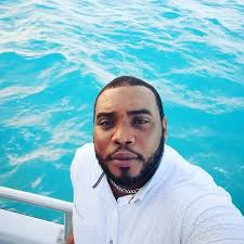 Do I look good in pink? 💕