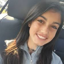 Renata Lee (rentata01)