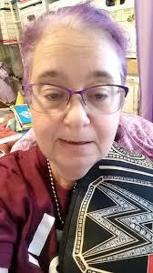 Maureen Amos-jackson (@momo_the_freepile_picker)