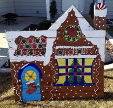Sold and shipped by big dot of happiness. Gingerbread House Made From Pallet Christmas Or Holiday Yard Decor Real Lights Lik Christmas Yard Art Christmas Decorations Diy Outdoor Outdoor Christmas Diy