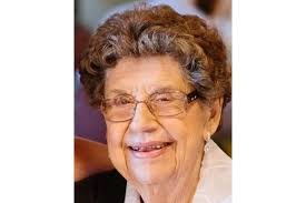 Elaine Elliott Obituary (1921