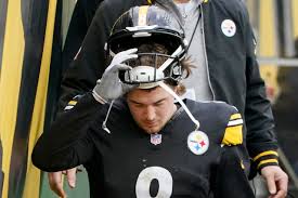 Steelers QB Kenny Pickett will not play vs. Colts on Saturday - Yahoo Sports