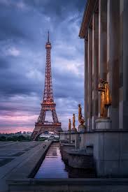 Eiffel Tower at Dawn: Moonlit View from Trocadéro Square in Paris - Paris -  Terje Svendsen