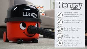 Wir begrüßen sie herzlich auf unserem großen staubsauger test und vergleich 2021. Der Perfekte Staubsauger Fur Alle Numatic Henry Xtra Compact Mit Teppich Turboduse Youtube