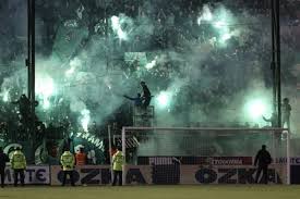 It contains the latest info about olympiacos and offering a channel for communication and entertainment to the fans of olympiacos. Panathinaikos Vs Olympiakos Postponed Due To Fan Violence Bleacher Report Latest News Videos And Highlights