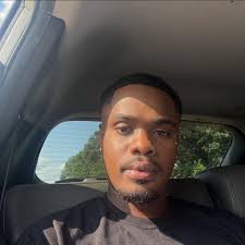 Why is my Sims 2 twin baby completely blacked out?