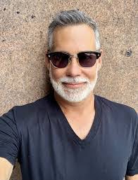 Jay Arnold's Instagram, Twitter & Facebook