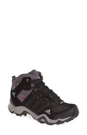 Women S Hiking Shoes Shoppersfeed Panosundaki Pin