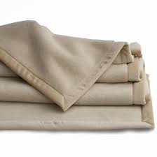 The pier • downings • co.donegal • ireland • +353 (0)74 91 55643 • hello@mcnutt.co • mcnuttofdonegal.com. Ritter Decken Kirman Schah Creme 100 Kaschmir Verschiedene G Teppich Hemsing