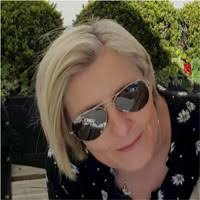 30+ "Deb Howlett" profiles