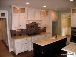 refacing vs replacing kitchen cabinets