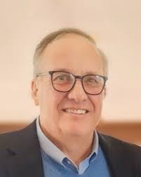 Robin Nee's Instagram, Twitter & Facebook