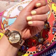 Guess Guw1228l2 Bayan Kol Saati Gunduz Saat En Son Moda Trendleri Urunler Koltuklar