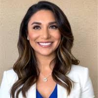 Paulina Castrellon's Instagram, Twitter & Facebook